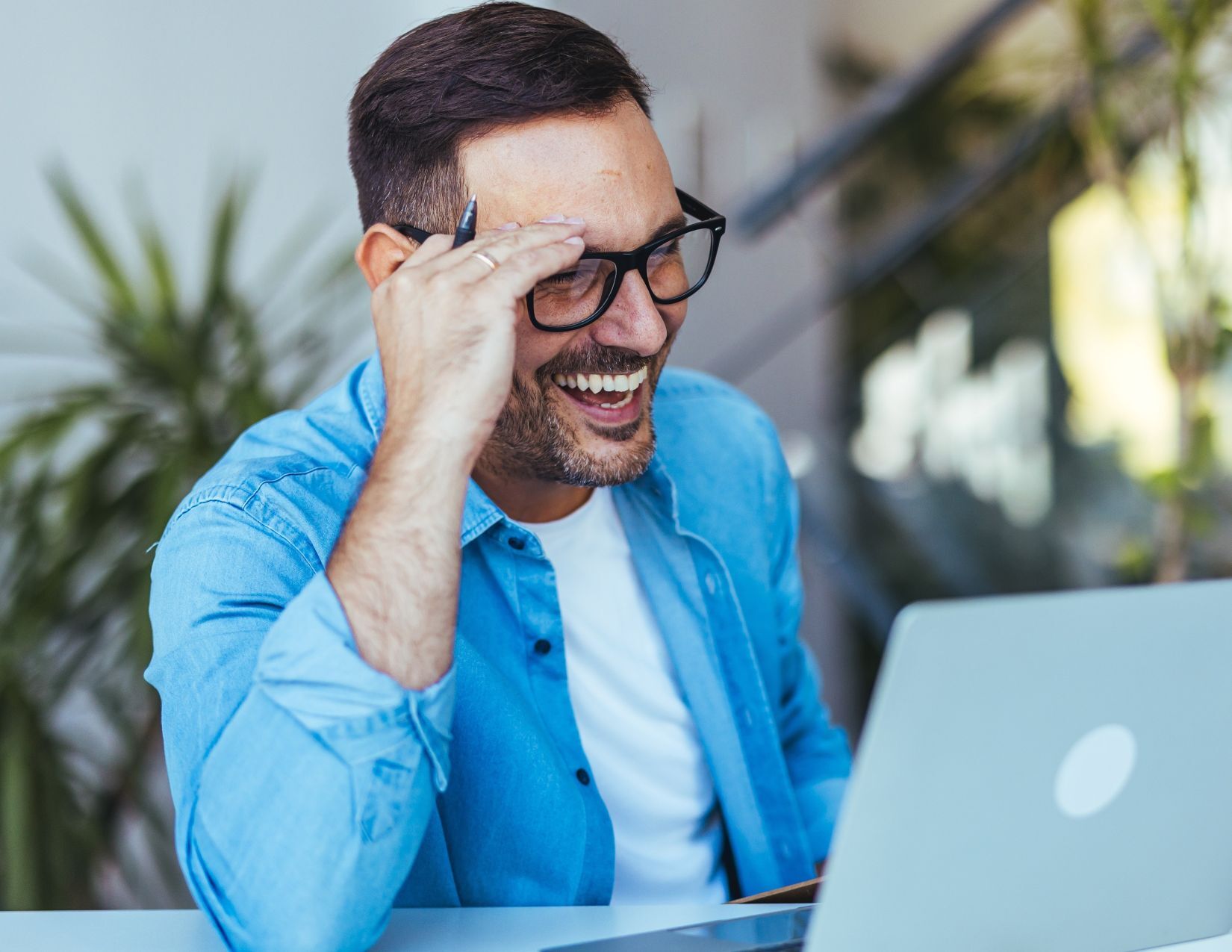 Office worker on the WiFi-1
