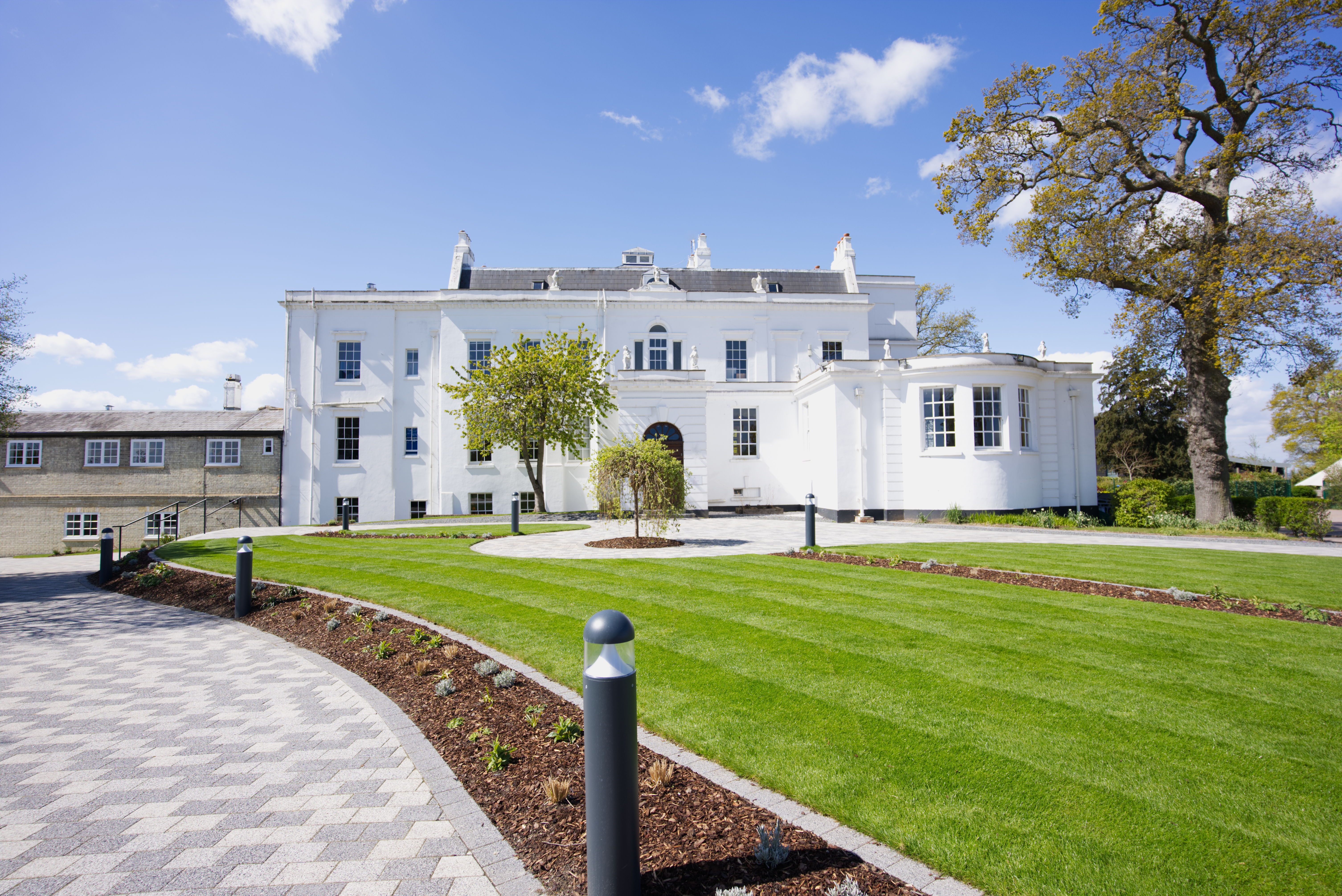 manor lodge school